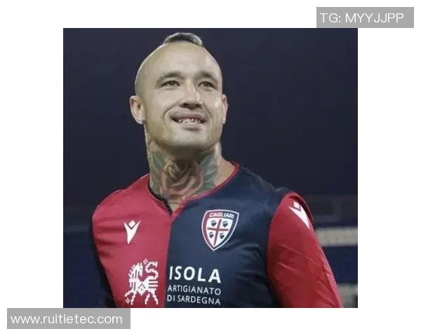 足球明星纹身图解男孩的个性表达与时尚潮流解析 足球明星纹身图解男孩的个性表达与时尚潮流解析