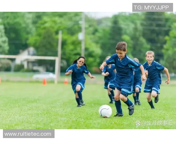 当足球巨星与篮球传奇同场竞技谁能赢得最终的荣耀与掌声