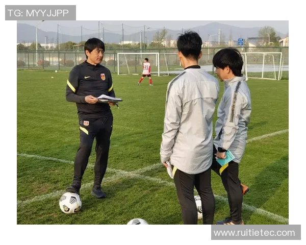 南京足球队在钻石联赛中的实力展现与未来发展潜力分析 南京足球队在钻石联赛中的实力展现与未来发展潜力分析