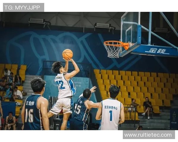 武汉篮球队默契配合分析与战术探讨助力球队提升整体实力